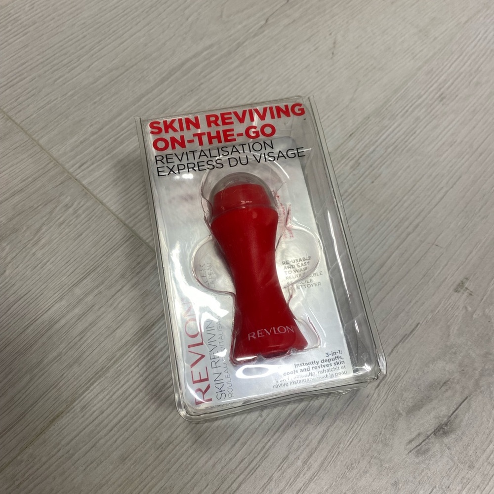 Revlon Red Skin Reviving Tool